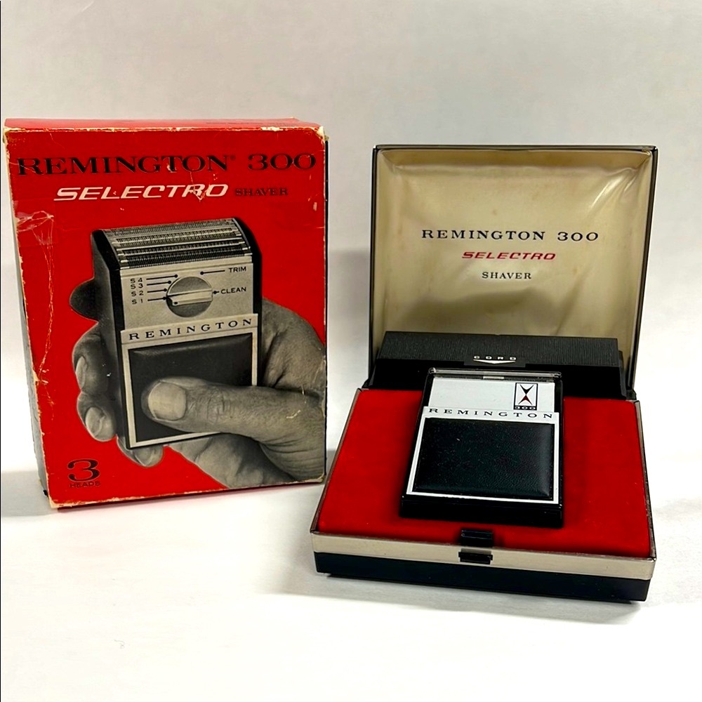 Remington 300 Selectro Vintage Shaver - Black and Silver